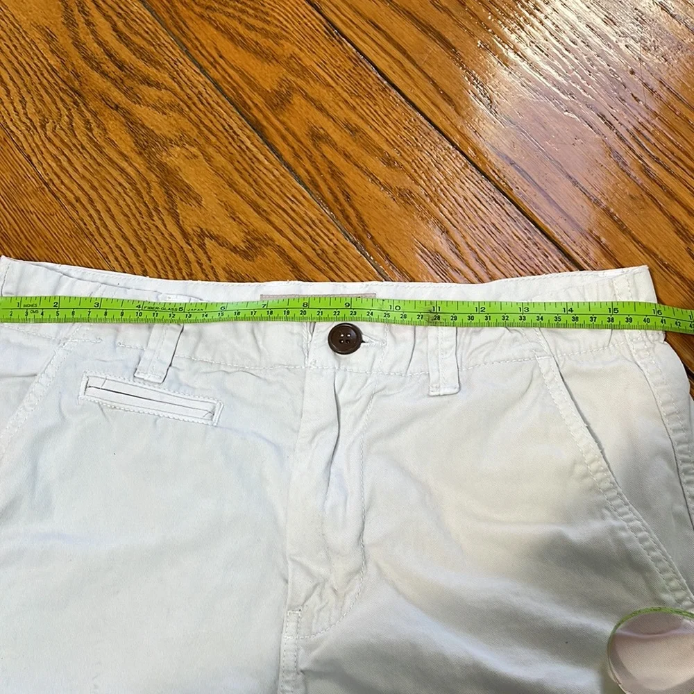 Arizona brand khaki shorts. Size 30.